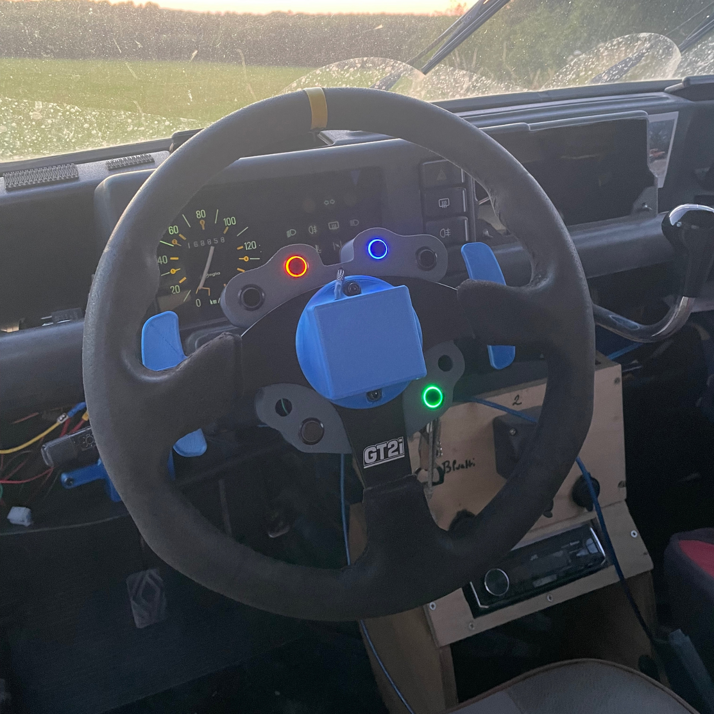 Boitier de boutons volant sport + boitier 6 relais - Renault 4L