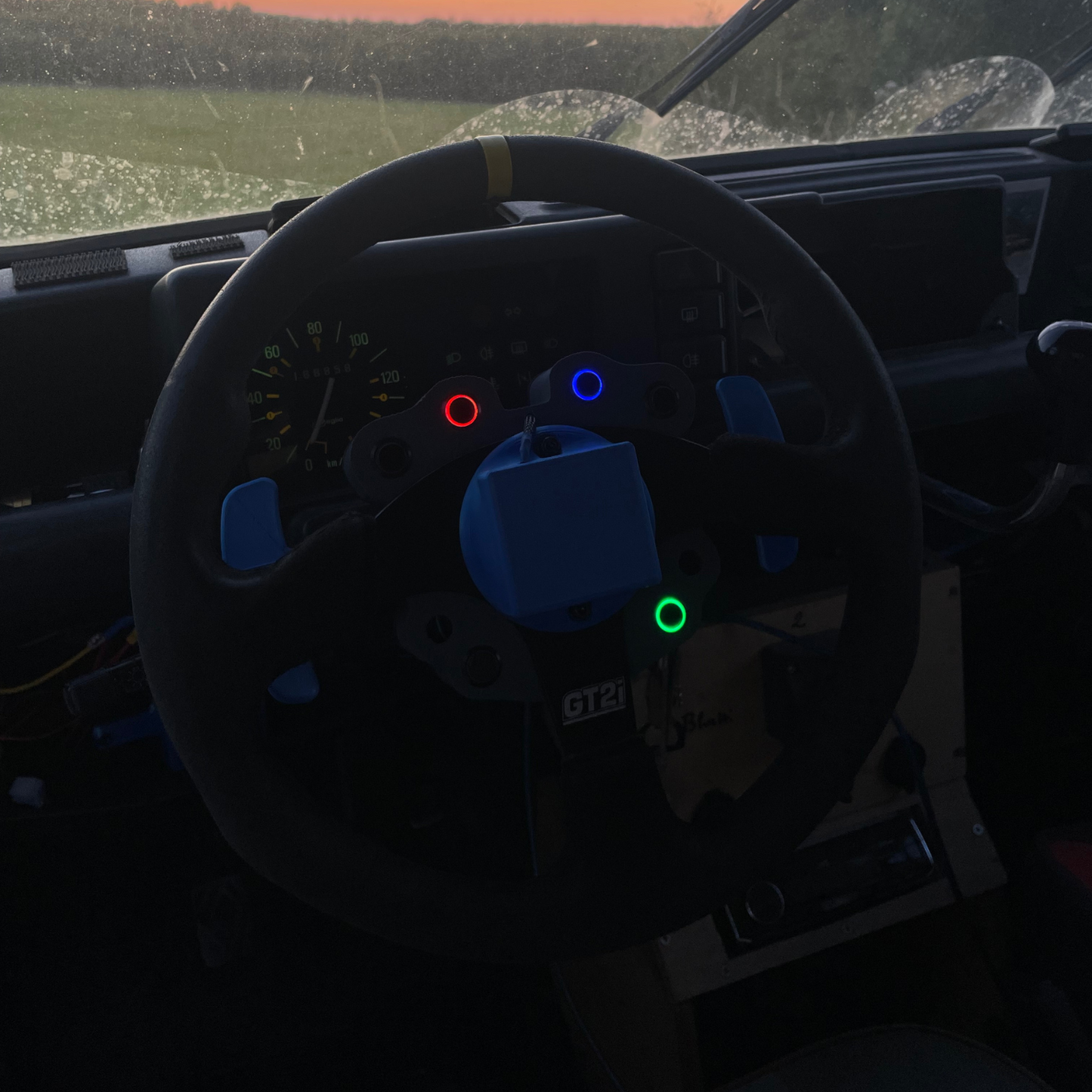 Boitier de boutons volant sport + boitier 6 relais - Renault 4L